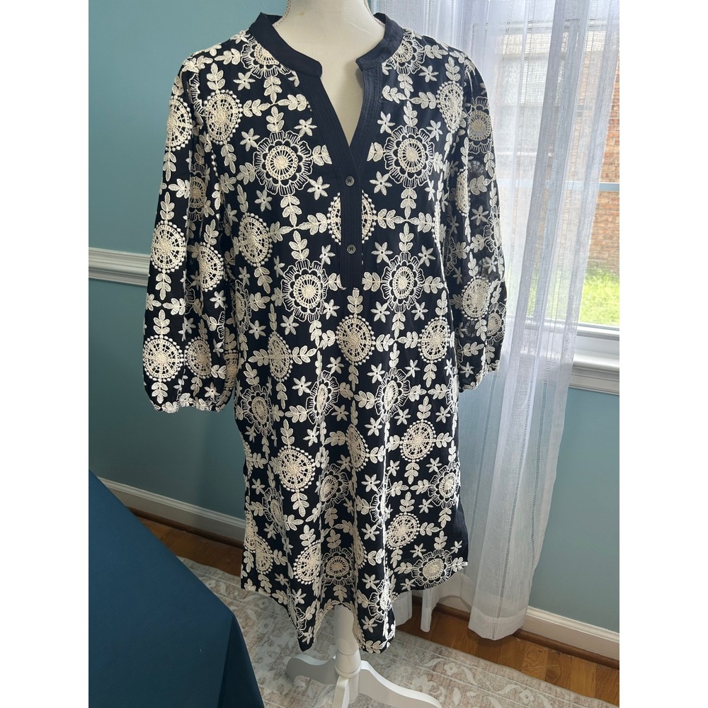 Lior Paris Black Cream Embroidered Floral Tunic Dress 3/4 Sleeve Shift Medium